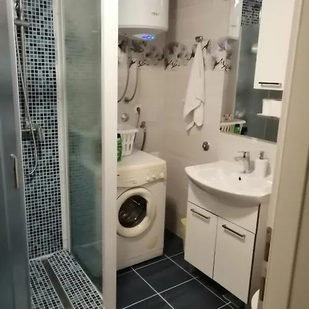 Apartman Gruevski شقة